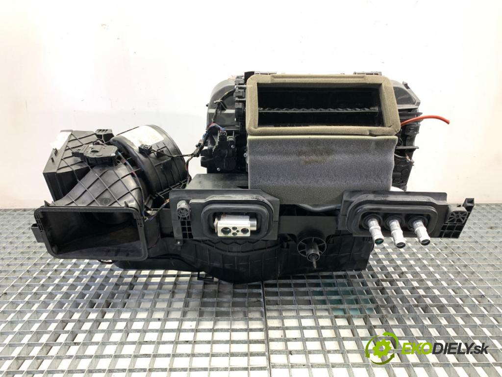 BMW F15 SUV 2014 160 kW xDrive 25 d 1995 Výhrevné teleso, radiátor kúrenia KOMBAJN 9289355