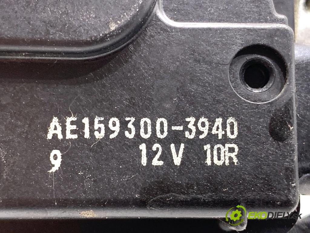 BMW F15 SUV 2014 160 kW xDrive 25 d 1995 Mechanizmus stieračov predný 7292653 (Motorček stieračov predný)