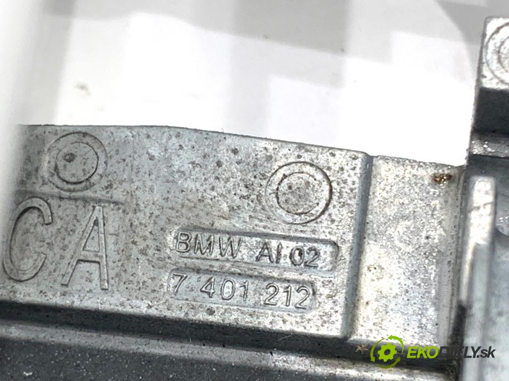 BMW F15 SUV 2014 160 kW xDrive 25 d 1995 Kľučka vonkajšia pravy zad 7381874