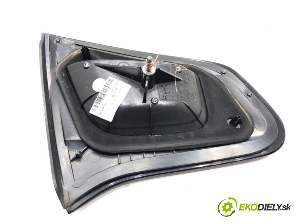 CITROEN C3 II liftback 2017 81 kW 1.2 THP 110 1199 Svetlo pravy zad vnútorná 9803934280