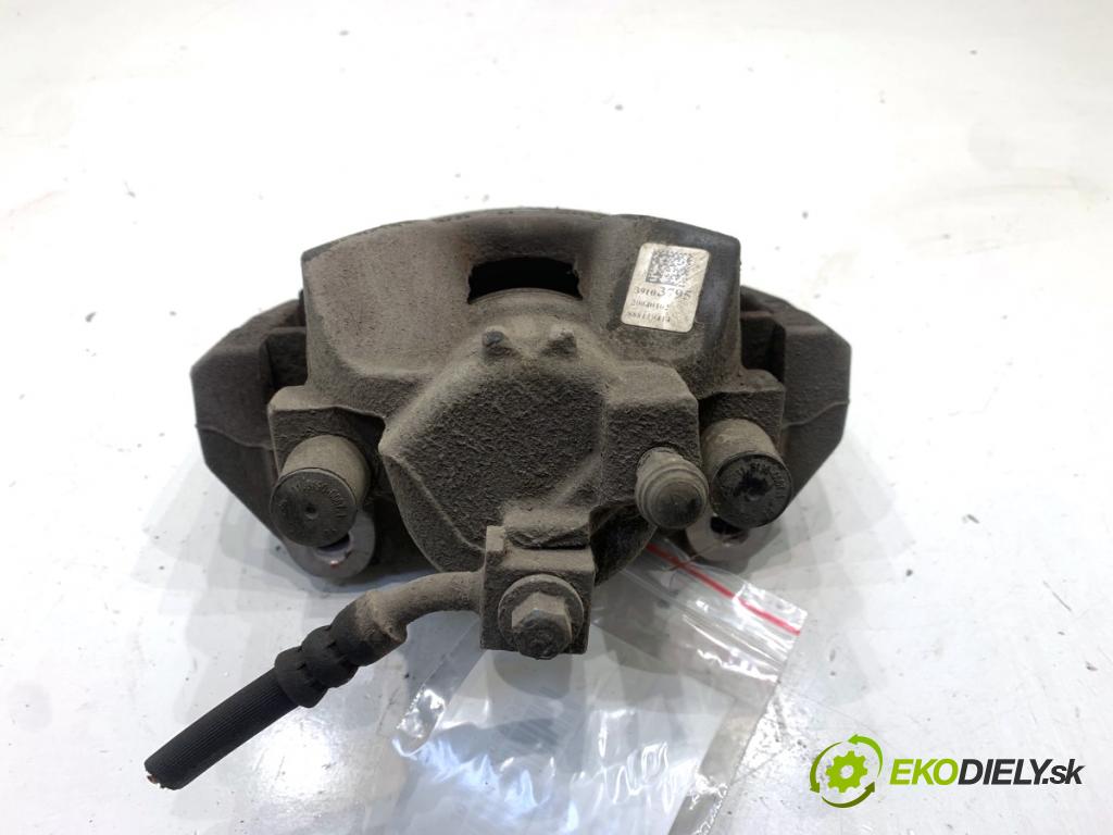 OPEL ASTRA K liftback 2021 96 kW 1.2 Turbo (68) 1199 Brzdič strmeň pravy predný
