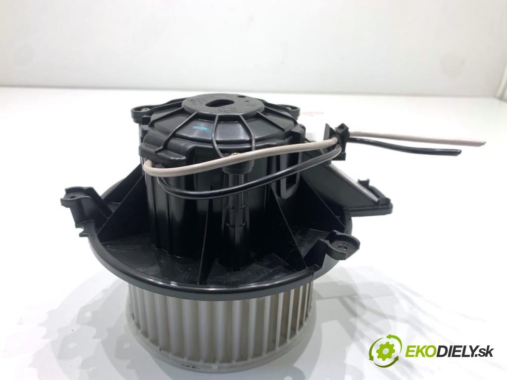OPEL ASTRA K liftback 2021 96 kW 1.2 Turbo (68) 1199 ventilátor kúrenia KG087001