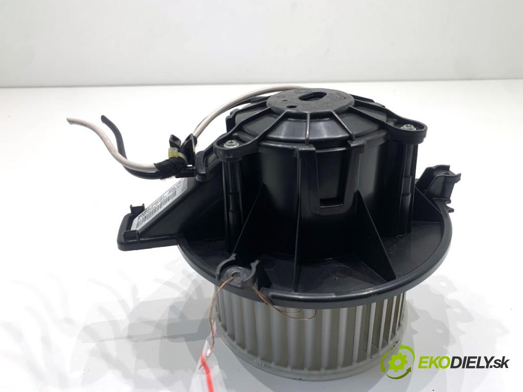 OPEL ASTRA K liftback 2021 96 kW 1.2 Turbo (68) 1199 ventilátor kúrenia KG087001