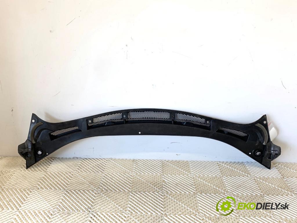 OPEL ASTRA K liftback 2021 96 kW 1.2 Turbo (68) 1199 Torpédo, plast pod čelné okno 39117385 (Torpédo (plast pod čelným sklom))