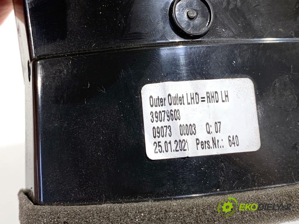 OPEL ASTRA K liftback 2021 96 kW 1.2 Turbo (68) 1199 lišty kryt 39129554 (Lišta)