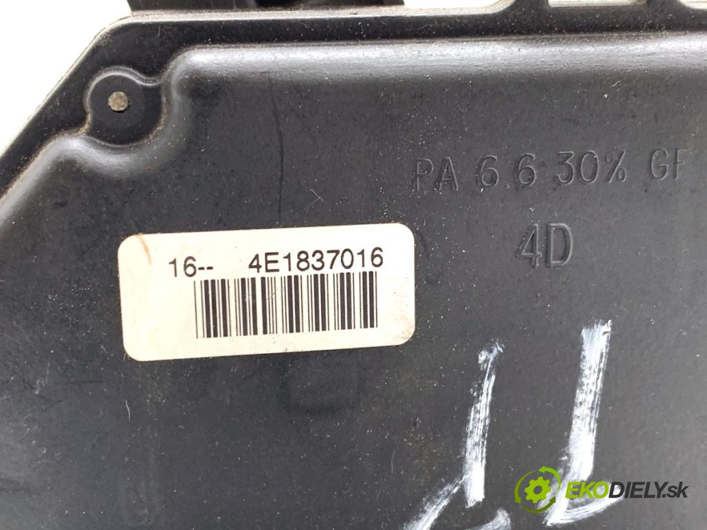 AUDI A8 D3 sedan 2003 202 kW 4.0 TDI quattro 3936 zámok Dvere pravy predný 4E1837016