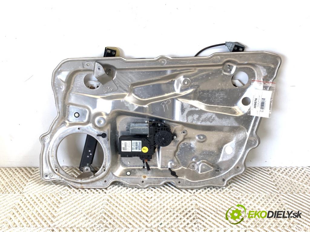 AUDI A8 D3 sedan 2003 202 kW 4.0 TDI quattro 3936 mechanismus okna pravý přední část 4E0837850