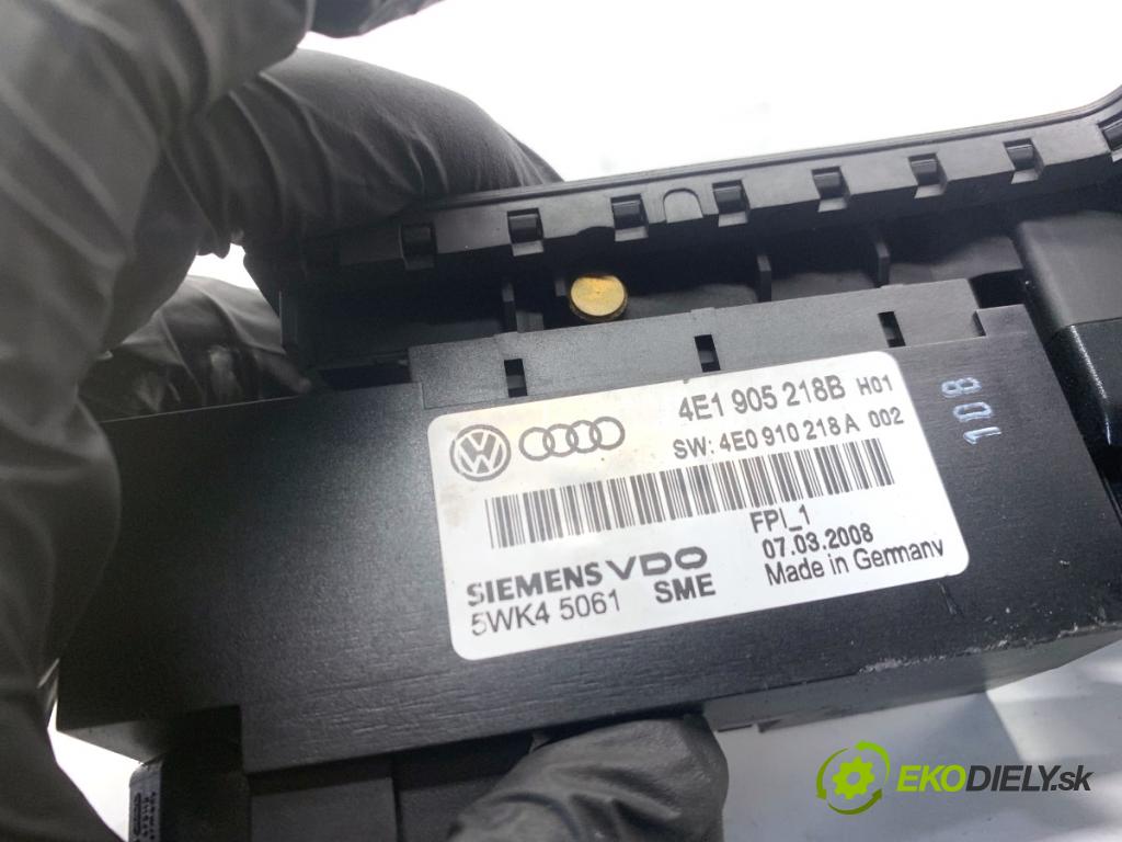 AUDI A8 D3 sedan 2003 202 kW 4.0 TDI quattro 3936 Panel ovládania navigácie 4E1919612B