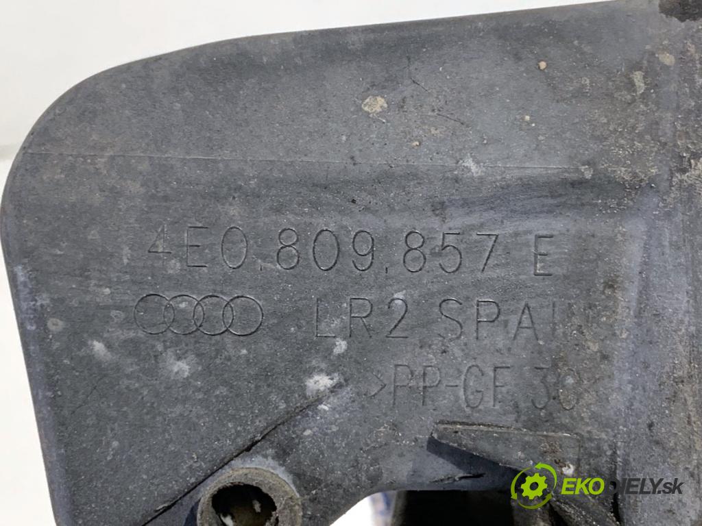 AUDI A8 D3 sedan 2003 202 kW 4.0 TDI quattro 3936 Dvierka nádrže paliva 4E0809857E (Kľučka dverí ostatné)