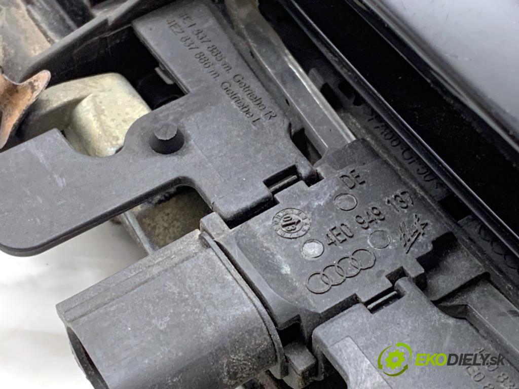 AUDI A8 D3 sedan 2003 202 kW 4.0 TDI quattro 3936 klika vnejší levý přední část