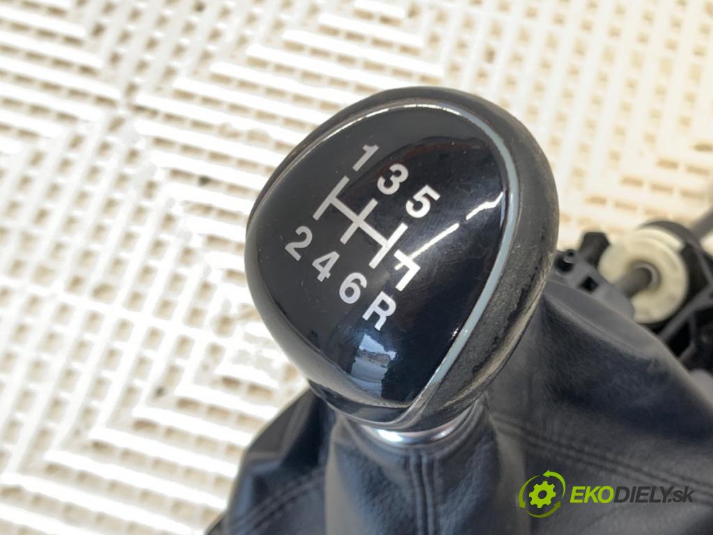 FORD ECOSPORT SUV 2019 92 kW 1.0 EcoBoost 998 Kulisa GN15-7C453-KC (Rýchlostná páka (kulisa))