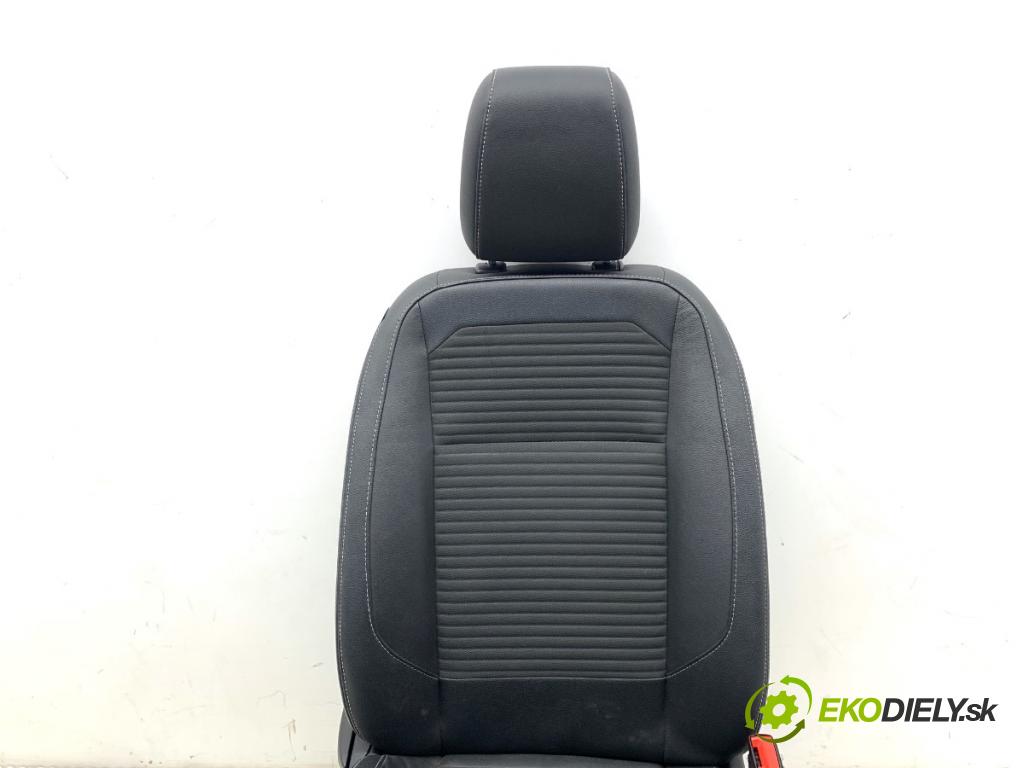 FORD ECOSPORT SUV 2019 92 kW 1.0 EcoBoost 998 Sedadlo pravy predný