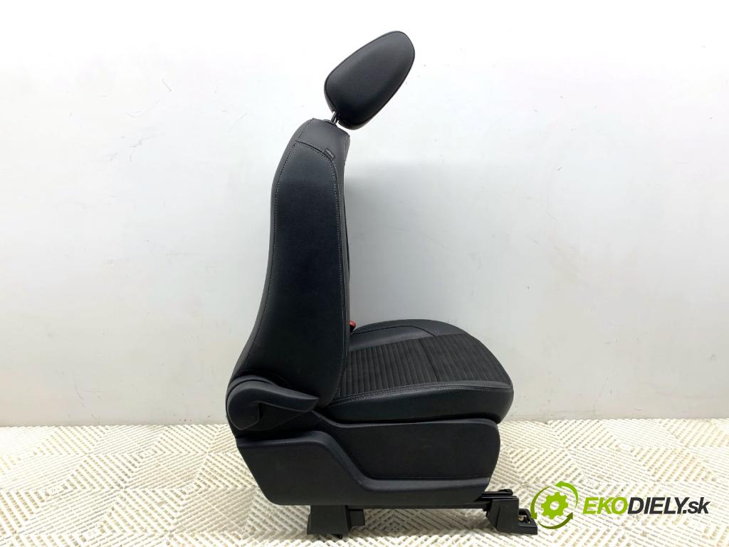FORD ECOSPORT SUV 2019 92 kW 1.0 EcoBoost 998 Sedadlo pravy predný