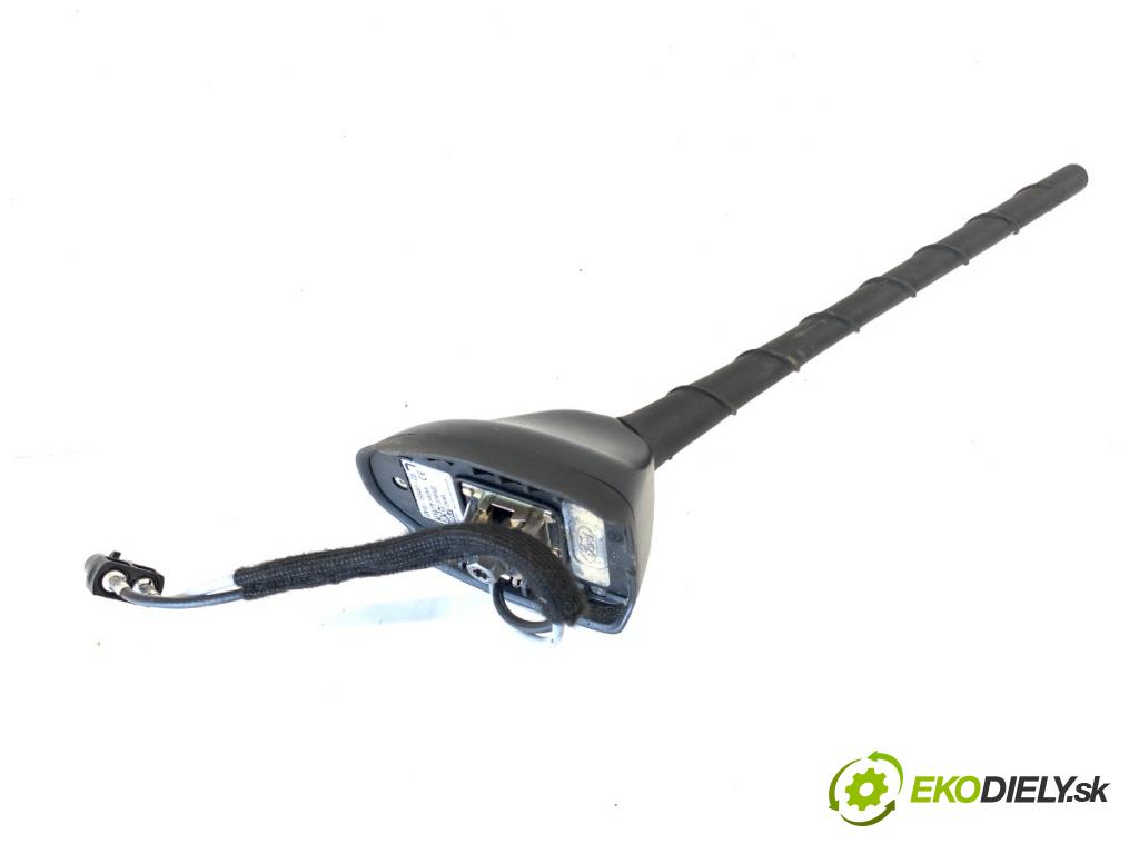 FORD ECOSPORT SUV 2019 92 kW 1.0 EcoBoost 998 ANTENA GN15-19G461-CD
