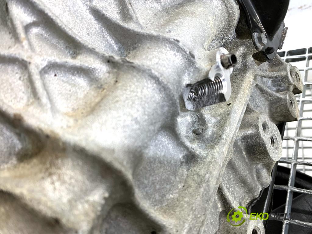 CITROEN C3 III liftback 2018 81 kW 1.2 PURETECH 110 1199 Motor 10XVA3 HN01 (Motor)
