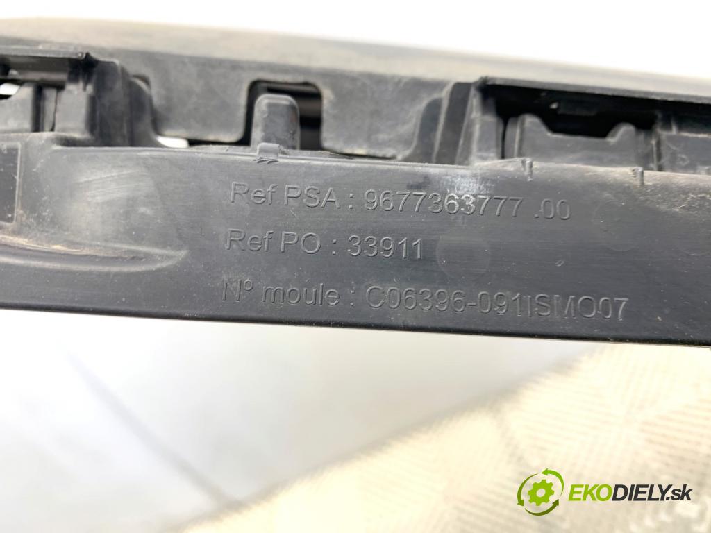 PEUGEOT 308 II liftback 2016 96 kW 1.2 THP 130 1199 Výstuha horná 9677363777 (Výstuha)