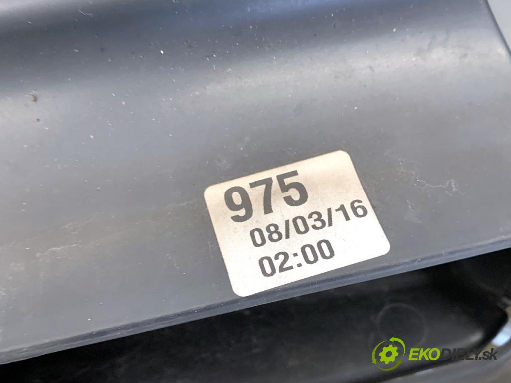 PEUGEOT 308 II liftback 2016 96 kW 1.2 THP 130 1199 výztuha horní 9677363777 (Výztuha)