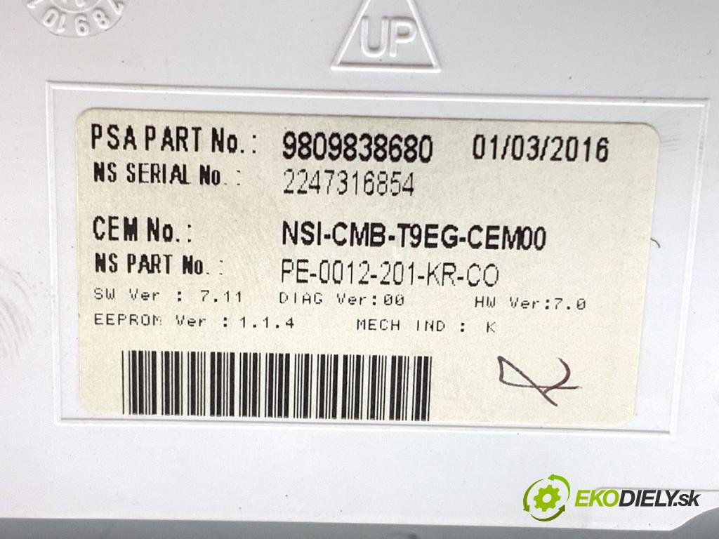 PEUGEOT 308 II liftback 2016 96 kW 1.2 THP 130 1199 Prístrojovka 9809838680 (Prístrojová doska)