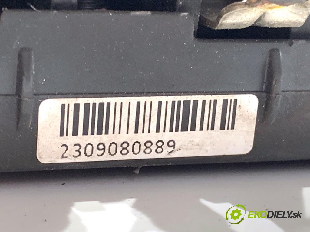 PEUGEOT 308 II liftback 2016 96 kW 1.2 THP 130 1199 Modul Skrinka poistková 9675350280