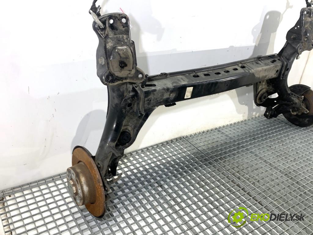 SKODA OCTAVIA IV Kombi 2023 110 kW 2.0 TDI 1968 Výstuha zad 5Q0501049BL