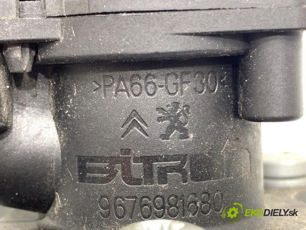 CITROEN C3 III liftback 2018 81 kW 1.2 PURETECH 110 1199 Rúra turba 9677537380