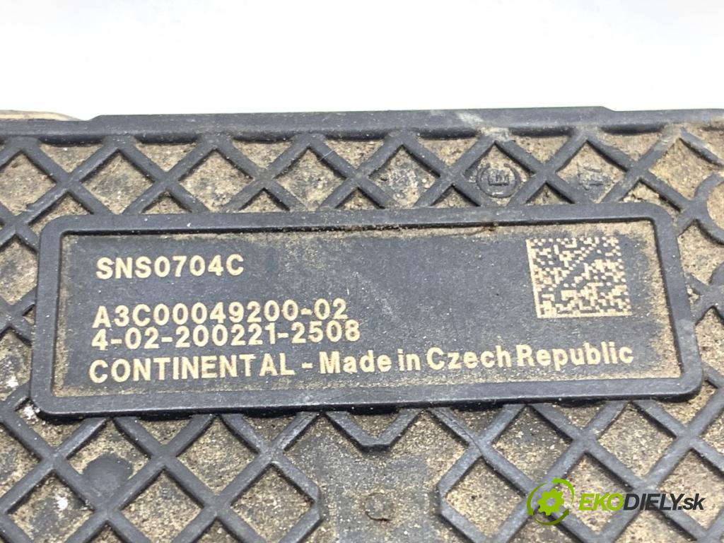 VW CADDY IV Nadwozie pełne/minivan 2020 110 kW 2.0 TDI 1968 sonda NOX 04L907805BE