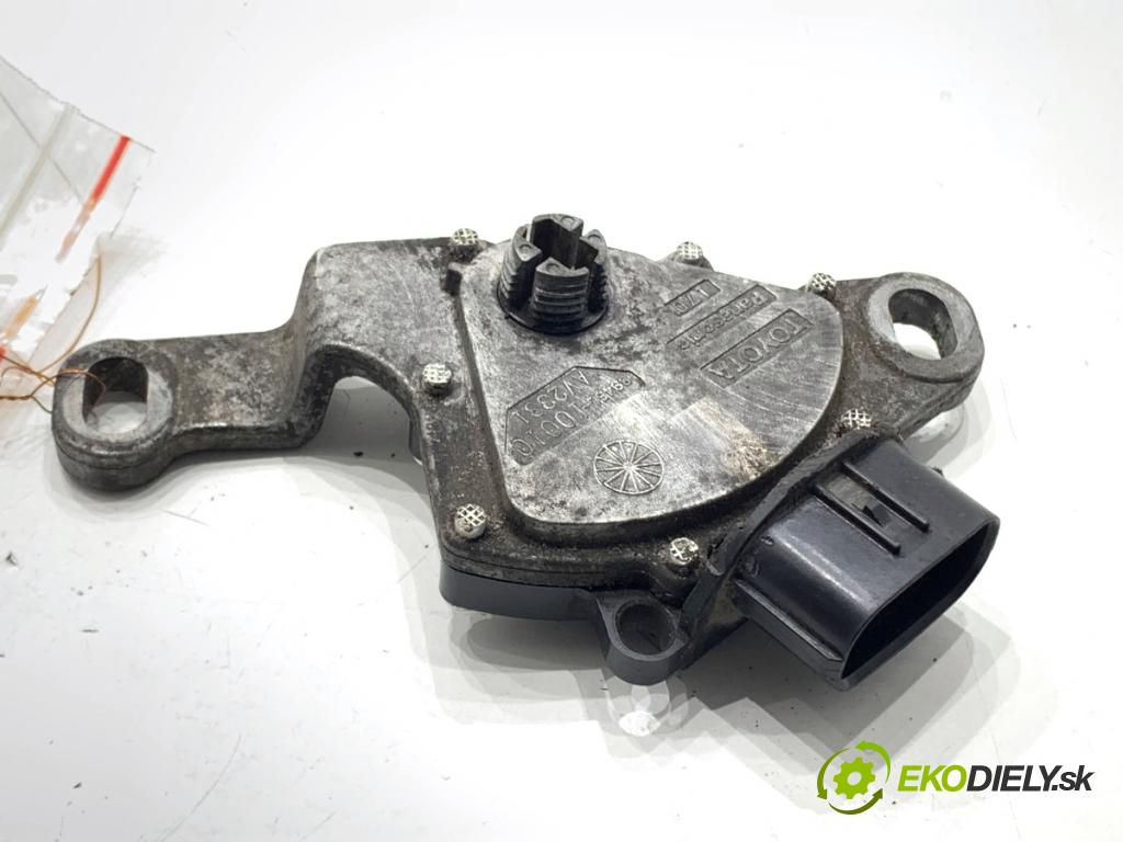 TOYOTA COROLLA E21 sedan 2022 72 kW 1.8 VVTi Hybrid (ZWE211, MZEA12) 1798 Snímač pozície prevodovky 89451-10010
