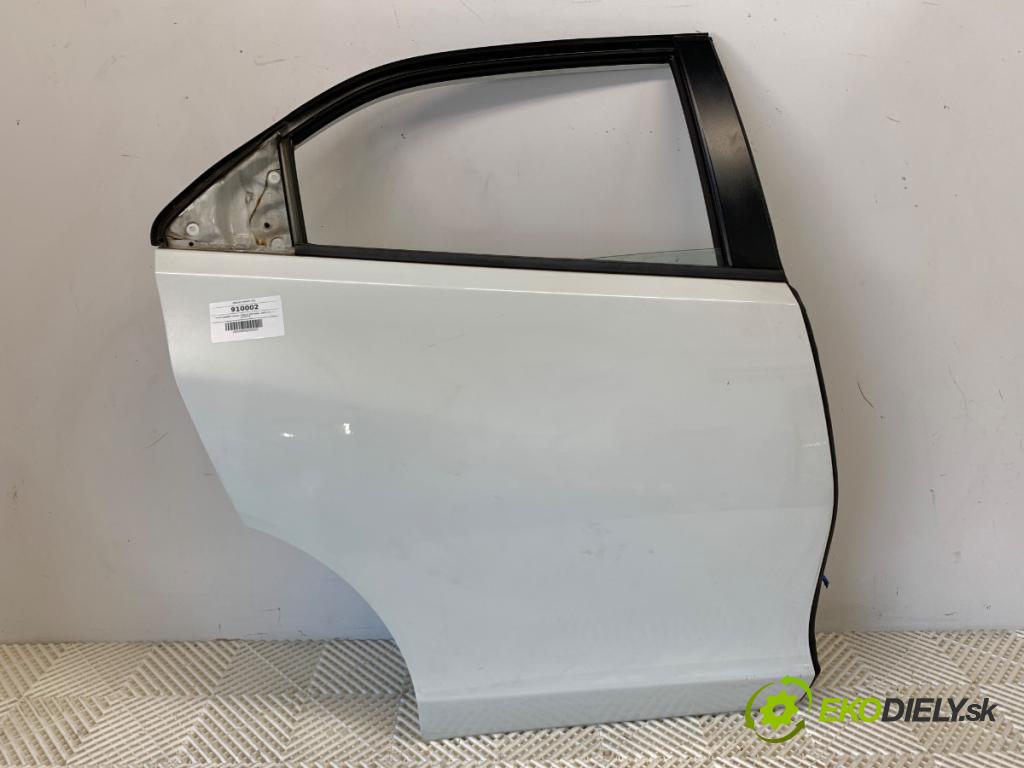 HONDA CIVIC IX liftback 2012 73 kW 1.4 i-VTEC (FK1) 1339 Dvere pravy zad NH788P