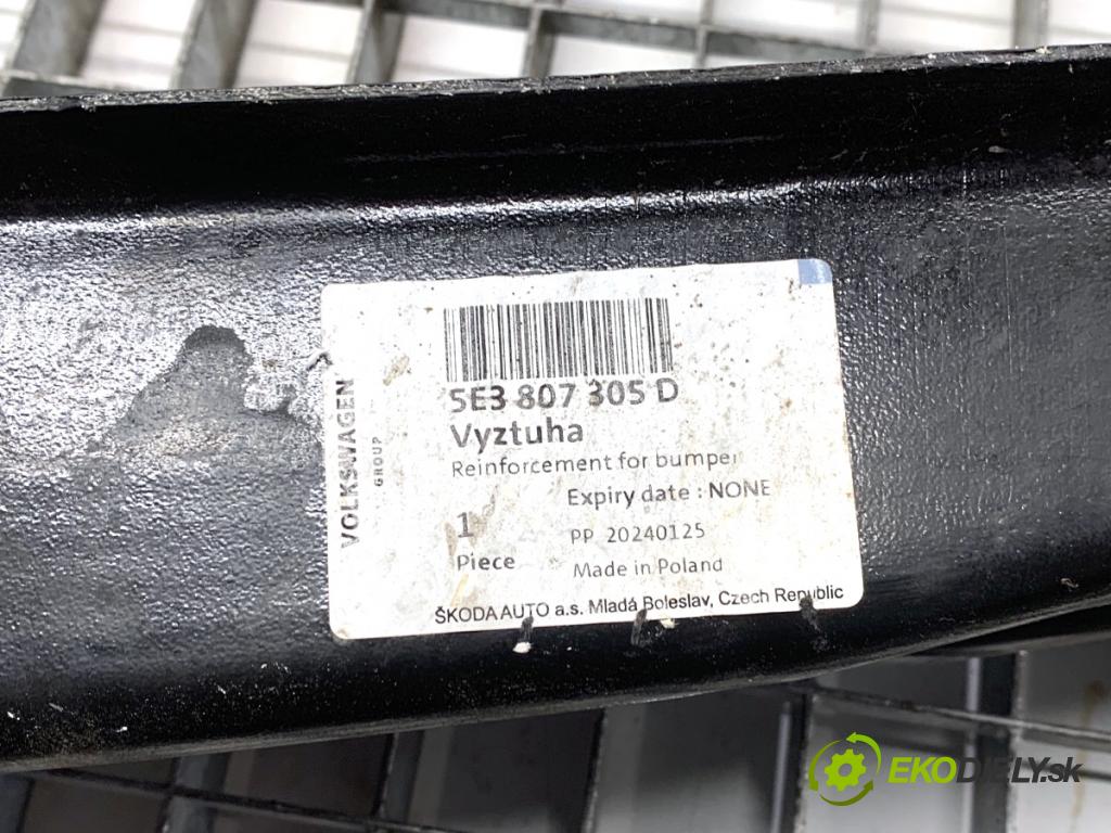 SKODA OCTAVIA IV Kombi 2023 110 kW 2.0 TDI 1968 Výstuha nárazníka zad 5E3807305D (Výstuha zadná)