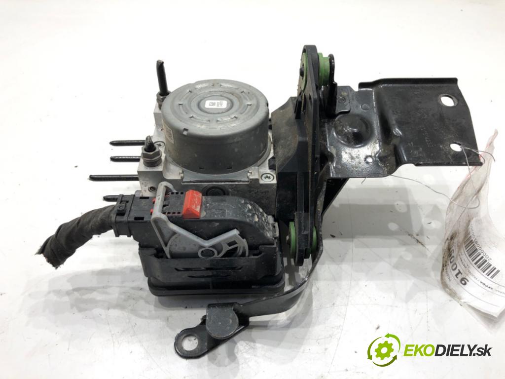 SKODA OCTAVIA IV Kombi 2023 110 kW 2.0 TDI 1968 Pumpa ABS 5WA614517BL (Pumpa ABS)