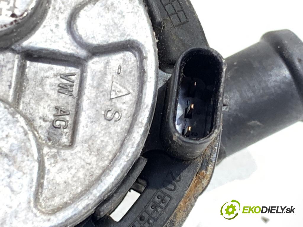 SKODA OCTAVIA IV Kombi 2023 110 kW 2.0 TDI 1968 DALŠÍ: Pumpa vody 3Q0965567E (Vodná pumpa)