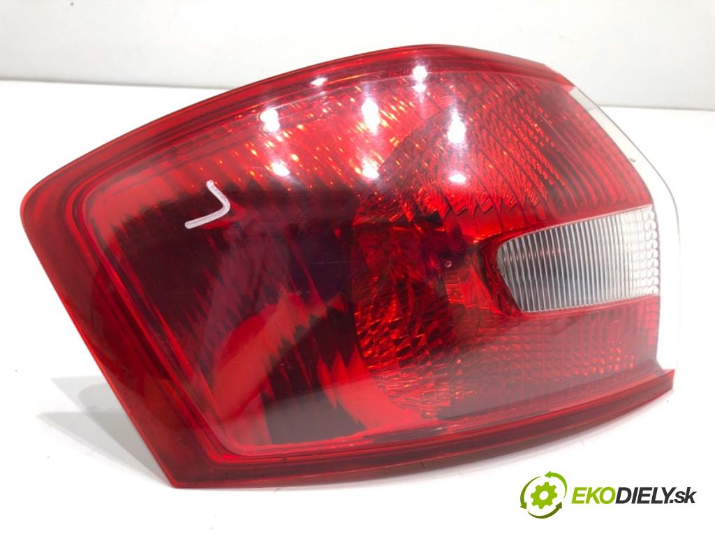 FORD KUGA I SUV 2011 120 kW 2.0 TDCi 4x4 1997 Svetlo ľavy zad 8V41-13405-AH