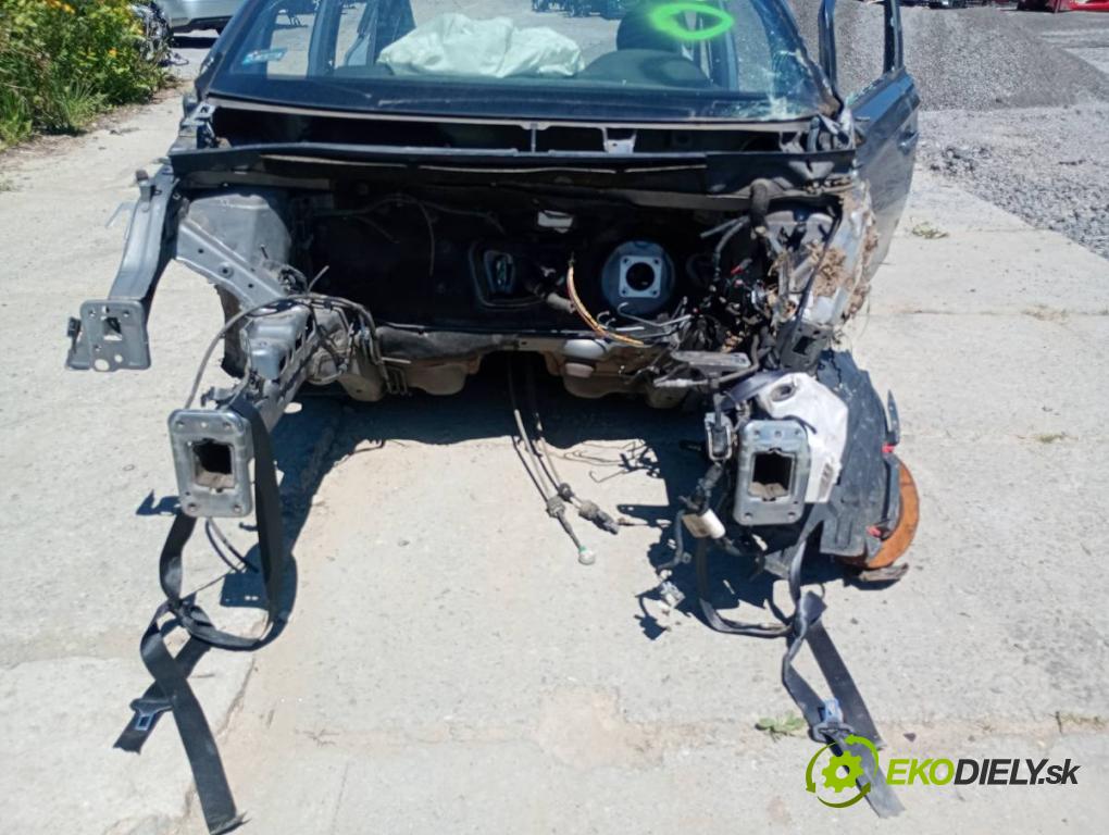 OPEL CORSA E liftback 2017 66 kW 1.4 (08, 68) 1398 karoséria ČTVRŤÁK: Blatník prah strecha PODŁUŻNICA