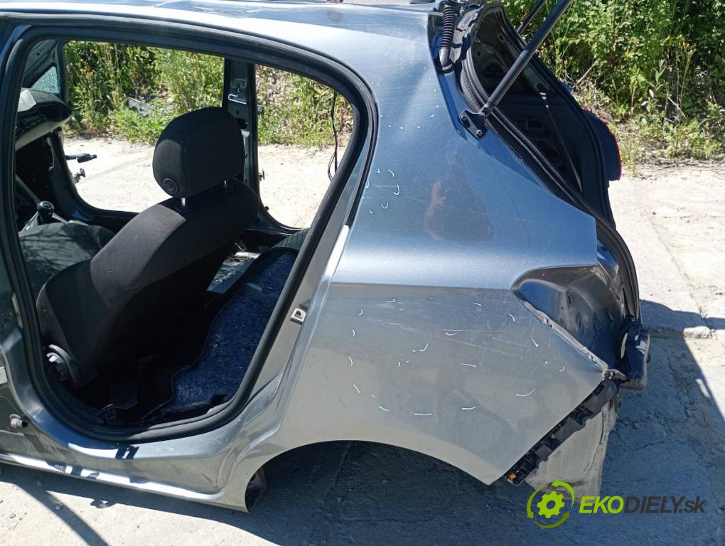 OPEL CORSA E liftback 2017 66 kW 1.4 (08, 68) 1398 karoséria ČTVRŤÁK: Blatník prah strecha PODŁUŻNICA