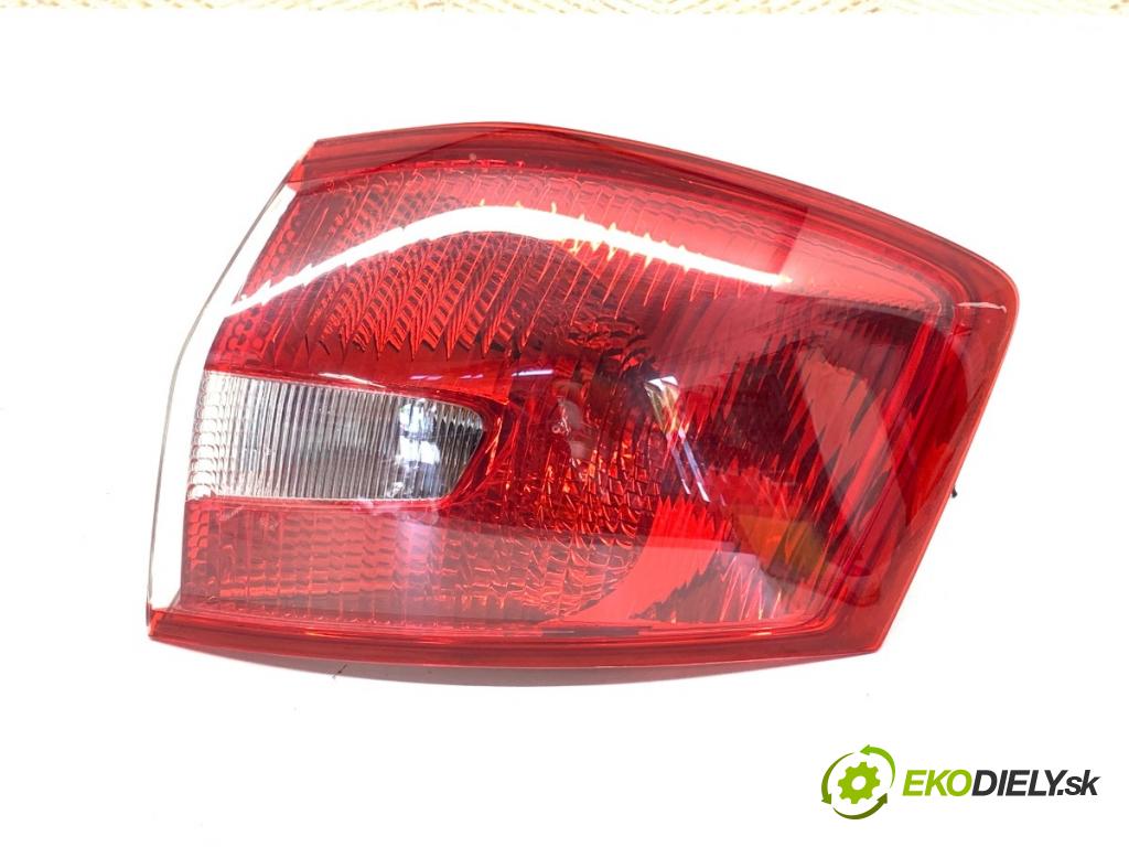 FORD KUGA I SUV 2008 100 kW 2.0 TDCi 1997 Svetlo pravy zad 