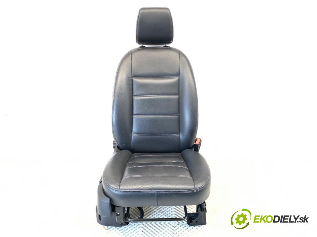 FORD KUGA I SUV 2008 100 kW 2.0 TDCi 1997 Sedadlo pravy predný 