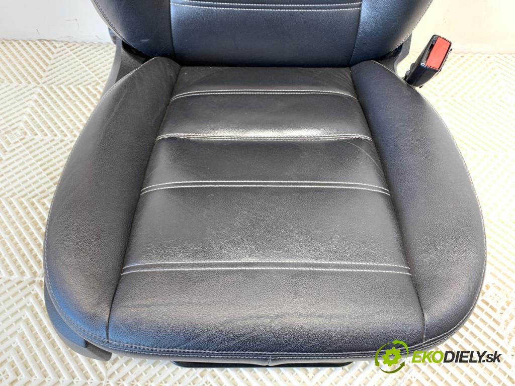 FORD KUGA I SUV 2008 100 kW 2.0 TDCi 1997 Sedadlo pravy predný