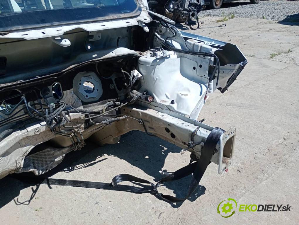 FORD ECOSPORT SUV 2019 92 kW 1.0 EcoBoost 998 karoséria ČTVRŤÁK: Blatník prah strecha PODŁUŻNICA
