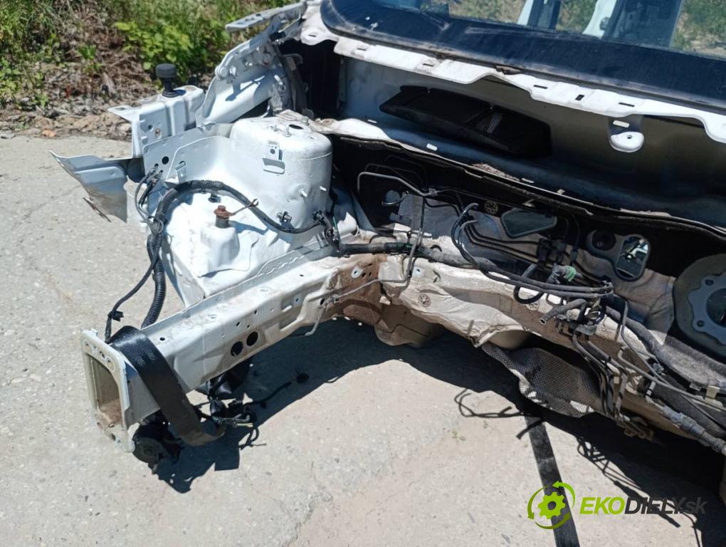 FORD ECOSPORT SUV 2019 92 kW 1.0 EcoBoost 998 karoséria ČTVRŤÁK: Blatník prah strecha PODŁUŻNICA