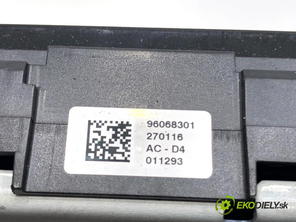 FIAT TIPO sedan 2016 81 kW 1.6 (356SXE11) 1598 RADIO 07356418130 (Audio zariadenie)