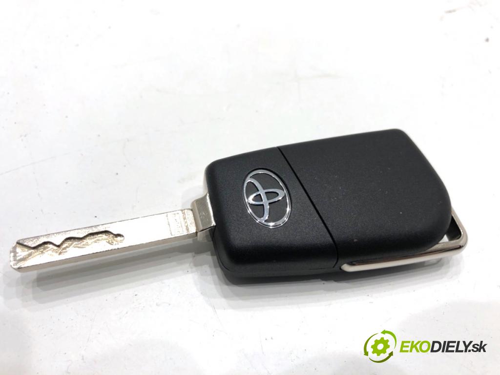 TOYOTA AVENSIS T27 Kombi 2018 108 kW 1.8 (ZRT271_) 1798 kľúč DÁLKOVÝ: