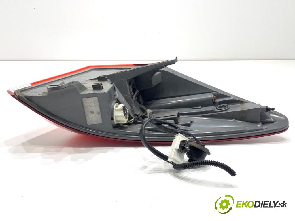 HONDA CIVIC IX liftback 2012 73 kW 1.4 i-VTEC (FK1) 1339 Svetlo ľavy zad