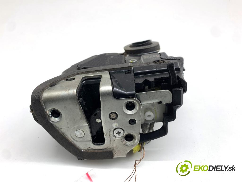 HONDA CIVIC IX liftback 2012 73 kW 1.4 i-VTEC (FK1) 1339 zámok dveře levý zadní část 72651-TV0-G000