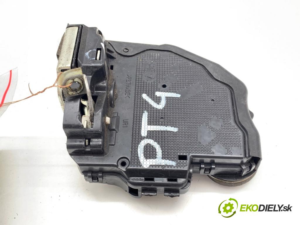 HONDA CIVIC IX liftback 2012 73 kW 1.4 i-VTEC (FK1) 1339 zámok Dvere pravy zad 411330-14690