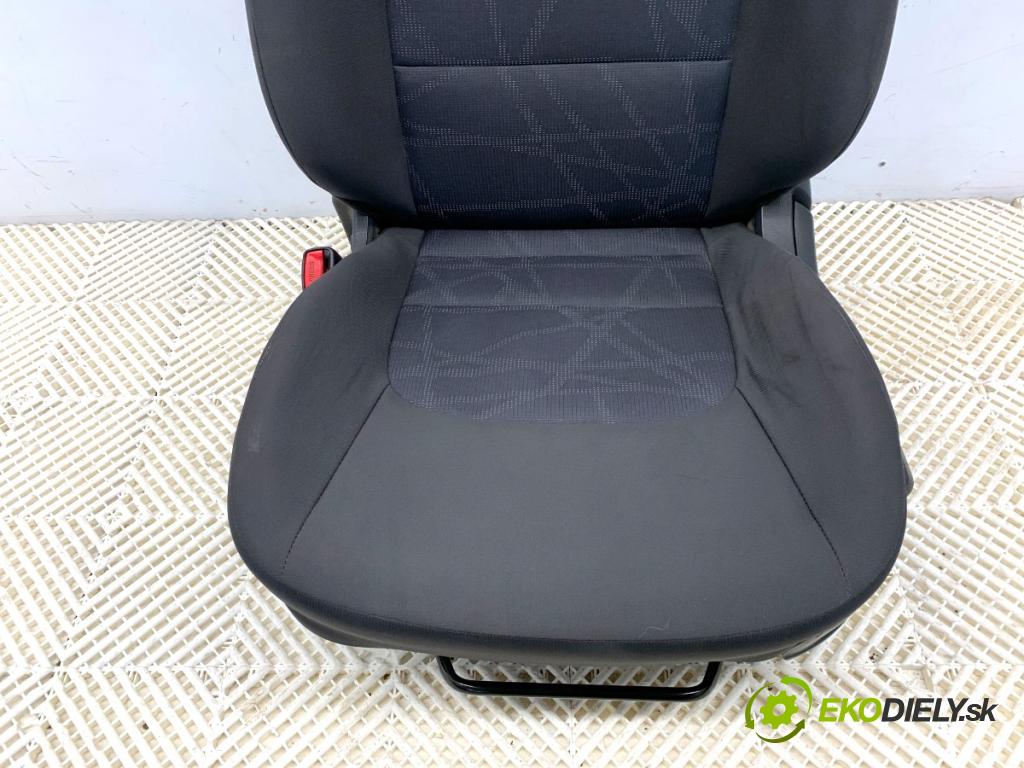 KIA RIO III sedan 2012 63 kW 1.25 CVVT 1248 Sedadlo ľavy predný