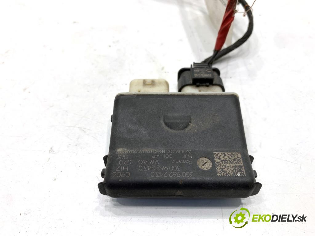 SKODA OCTAVIA IV Kombi 2023 110 kW 2.0 TDI 1968 Snímač otvárania dverí 5E3962239 3G0962243C