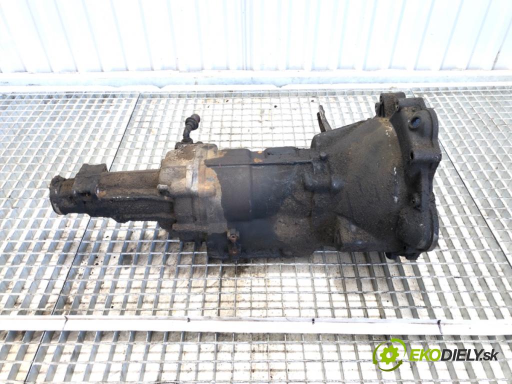 VW LT 28 35 Skrzynia 1986 55 kW 2.0 1984 převodovka 015301107 (Převodovka)