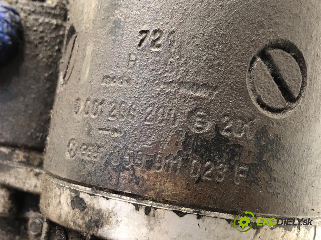 VW LT 28 35 Skrzynia 1986 55 kW 2.0 1984 Štartér 059911023F (Štartér)