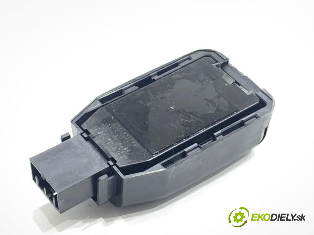 HONDA CIVIC IX liftback 2012 73 kW 1.4 i-VTEC (FK1) 1339 Snímač dažďa 38970-TV0-0030 423200-2080 (Snímač dažďa)