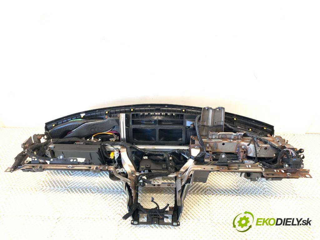 FORD USA MUSTANG VI coupe 2020 331 kW 5.0 V8 5038 Palubná doska VANKÚŠ: spolujazdca